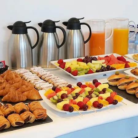 ミディアム ホテル 4*