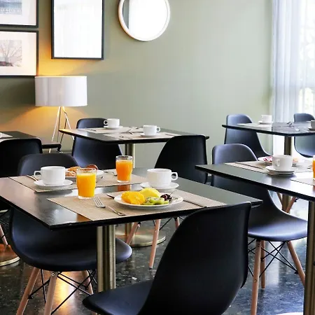 Medium Отель 4*