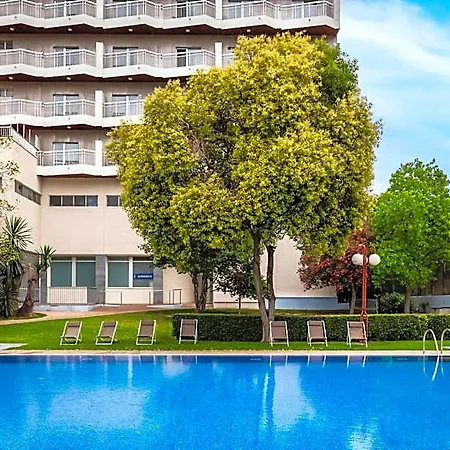 Medium Hotel