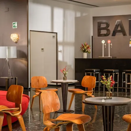 Medium Hotel 4*