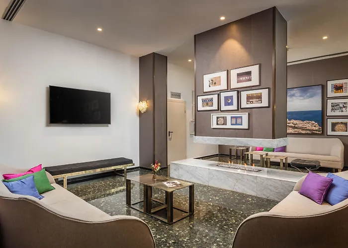 Medium Hotel 4*